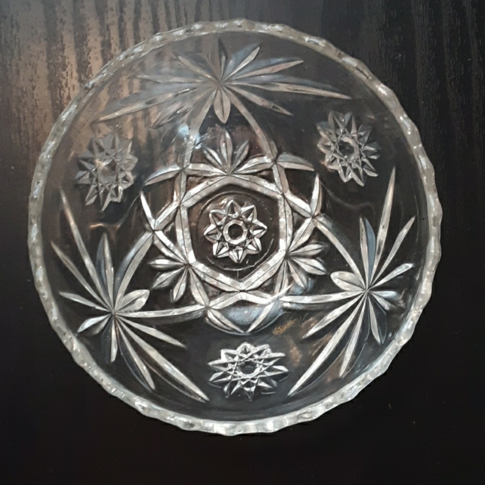 Vintage crystal bowl